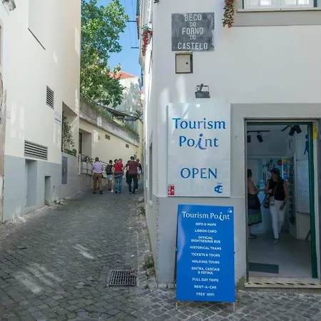 Portugal Here I - Alfama-castelo ליסבון